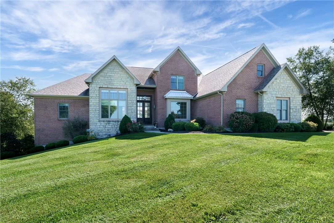 Property Photo: 7828 Country View Lane OH 45309