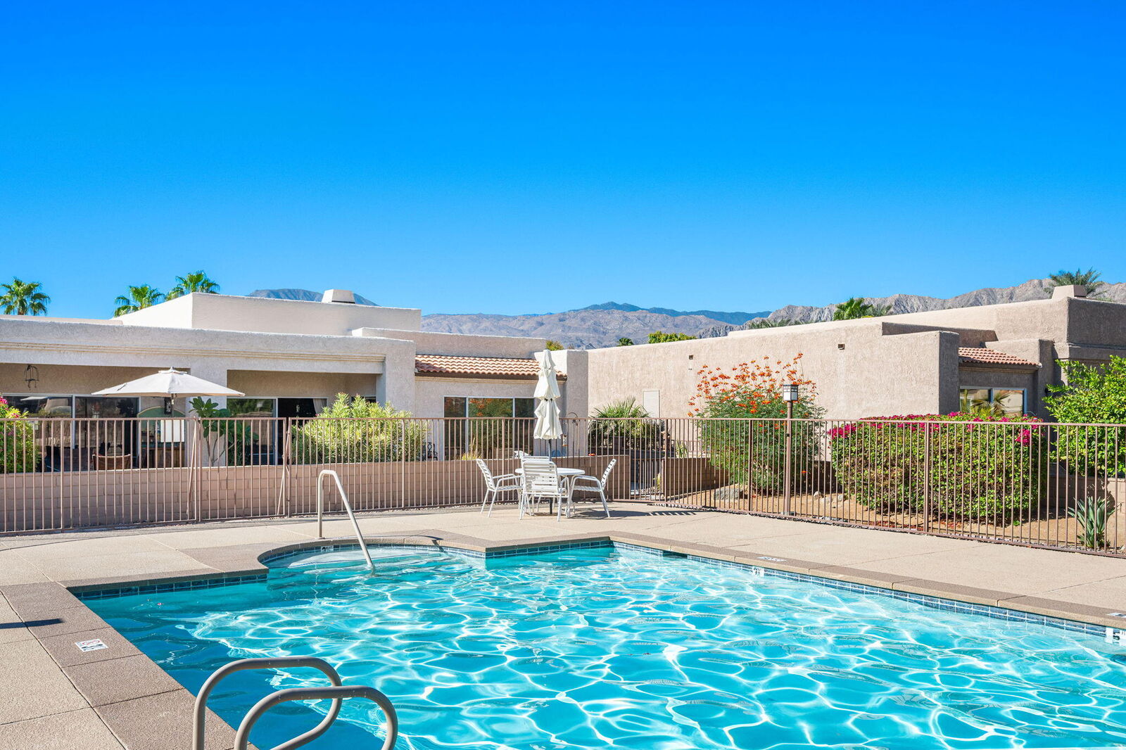 Property Photo: 48110 Via Hermosa CA 92253