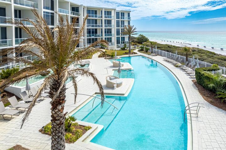 Property Photo:  3820 E County Highway 30A Unit 201  FL 32459 