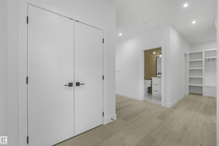 Property Photo:  3517 45 Avenue  AB T4X 3G9 