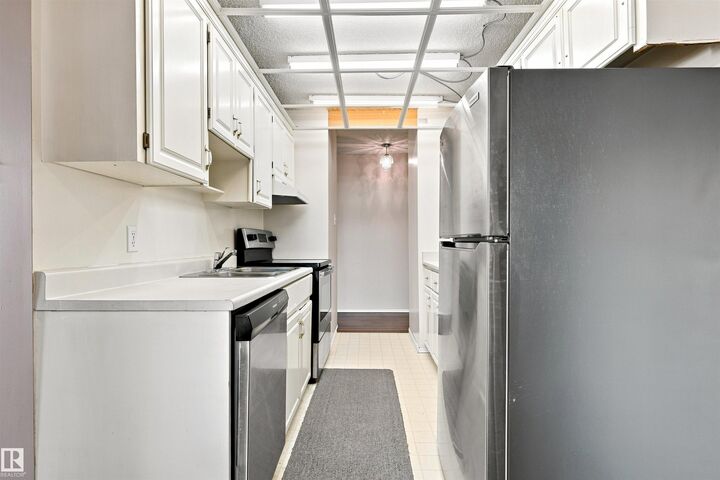 Property Photo:  9725 106 Street NW 403  AB T5K 1B5 
