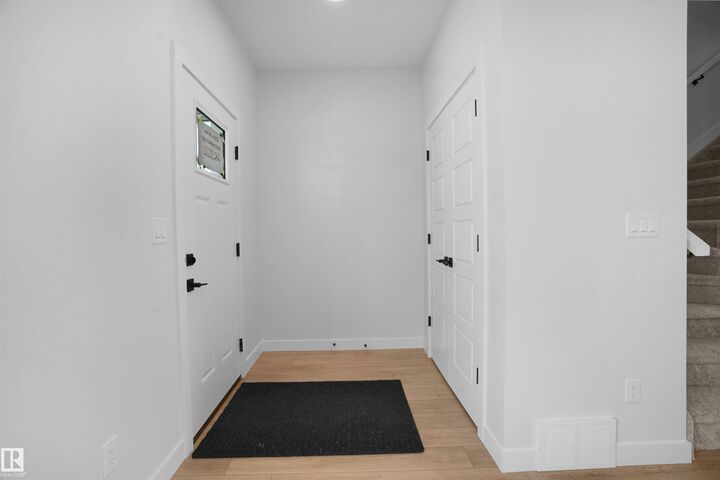 Property Photo:  22519 88 Avenue NW  AB T5T 7W7 
