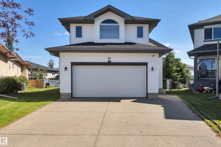 Property Photo:  32 Meadowview Drive  AB T9E 8E4 