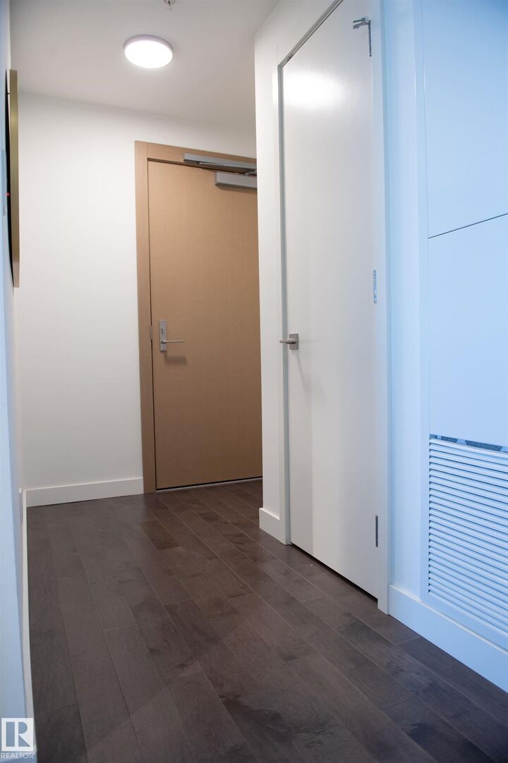Property Photo: 10360 102 Street NW 3410 AB T5J 0K6