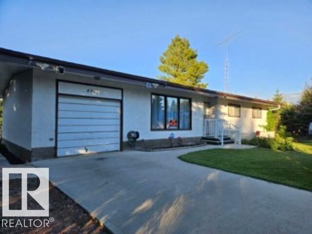 4910 53 Avenue — photo 1