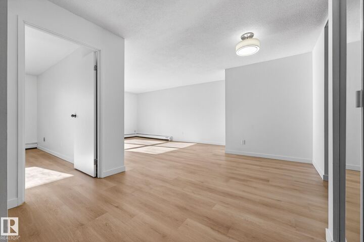 Property Photo:  11007 83 Avenue NW 207  AB T6G 0T9 