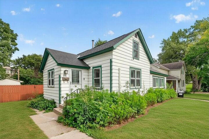 Property Photo:  115 S Cedar Street  MN 55318 