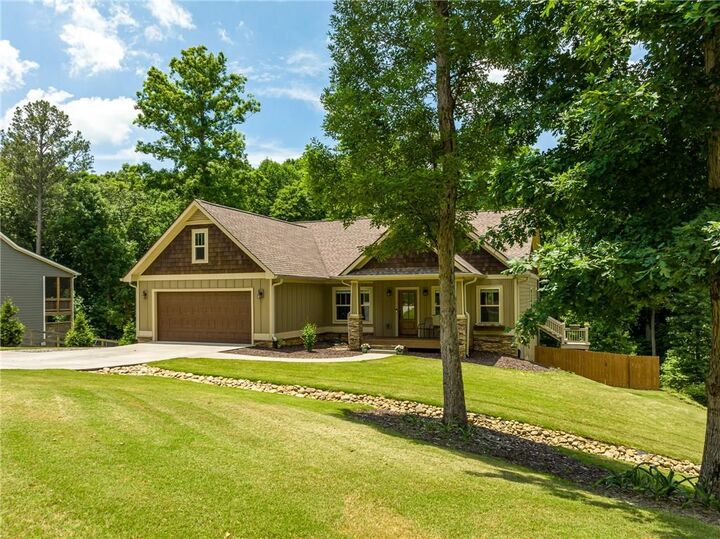 Property Photo:  420 Meadow Circle  GA 30540 
