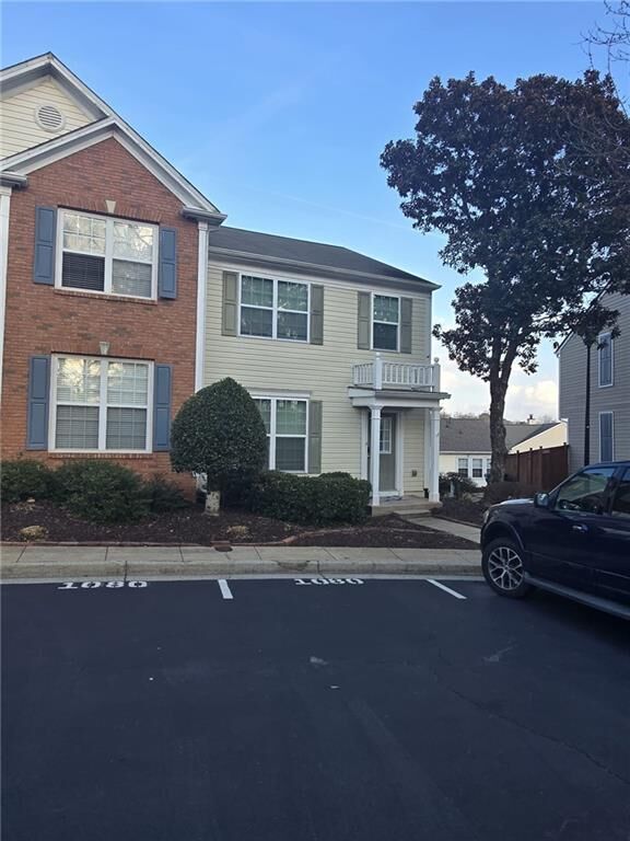 Property Photo:  1090 Kilmington Court  GA 30009 