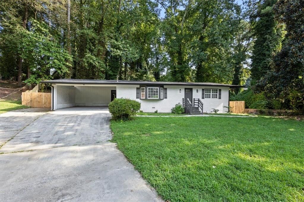 Property Photo:  4720 Shoshonee Trail  GA 30349 