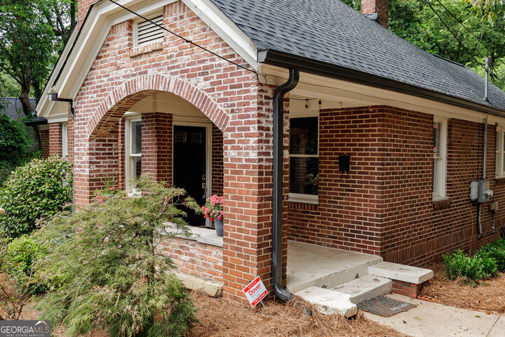 Property Photo:  892 Hill Street  GA 30606 