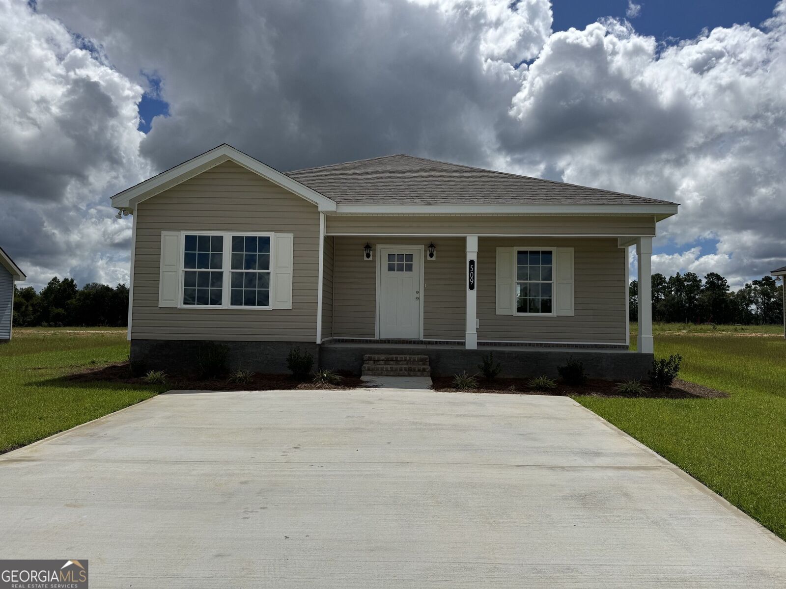 Property Photo: 509 Nickies Way GA 30458