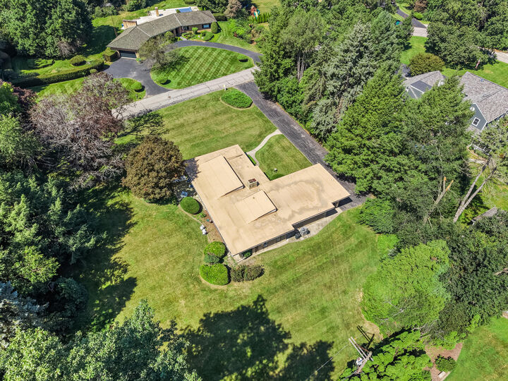 Property Photo:  19 Greenacres  IN 46350 