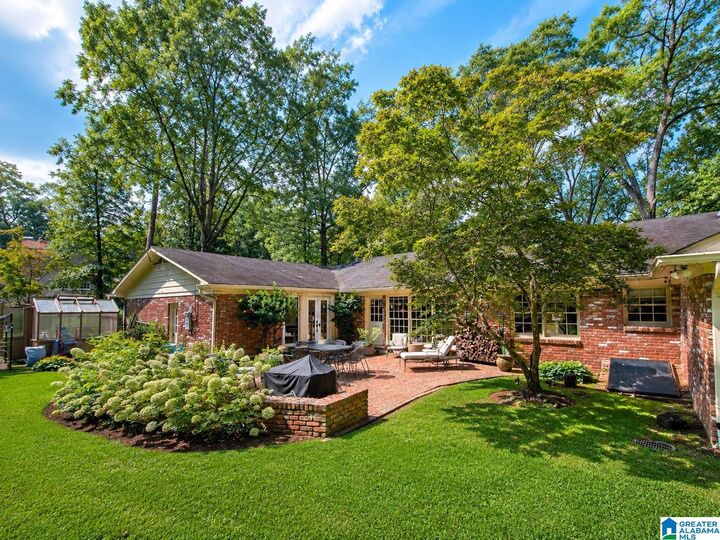 Property Photo: 3349 S Brookwood Lane AL 35223