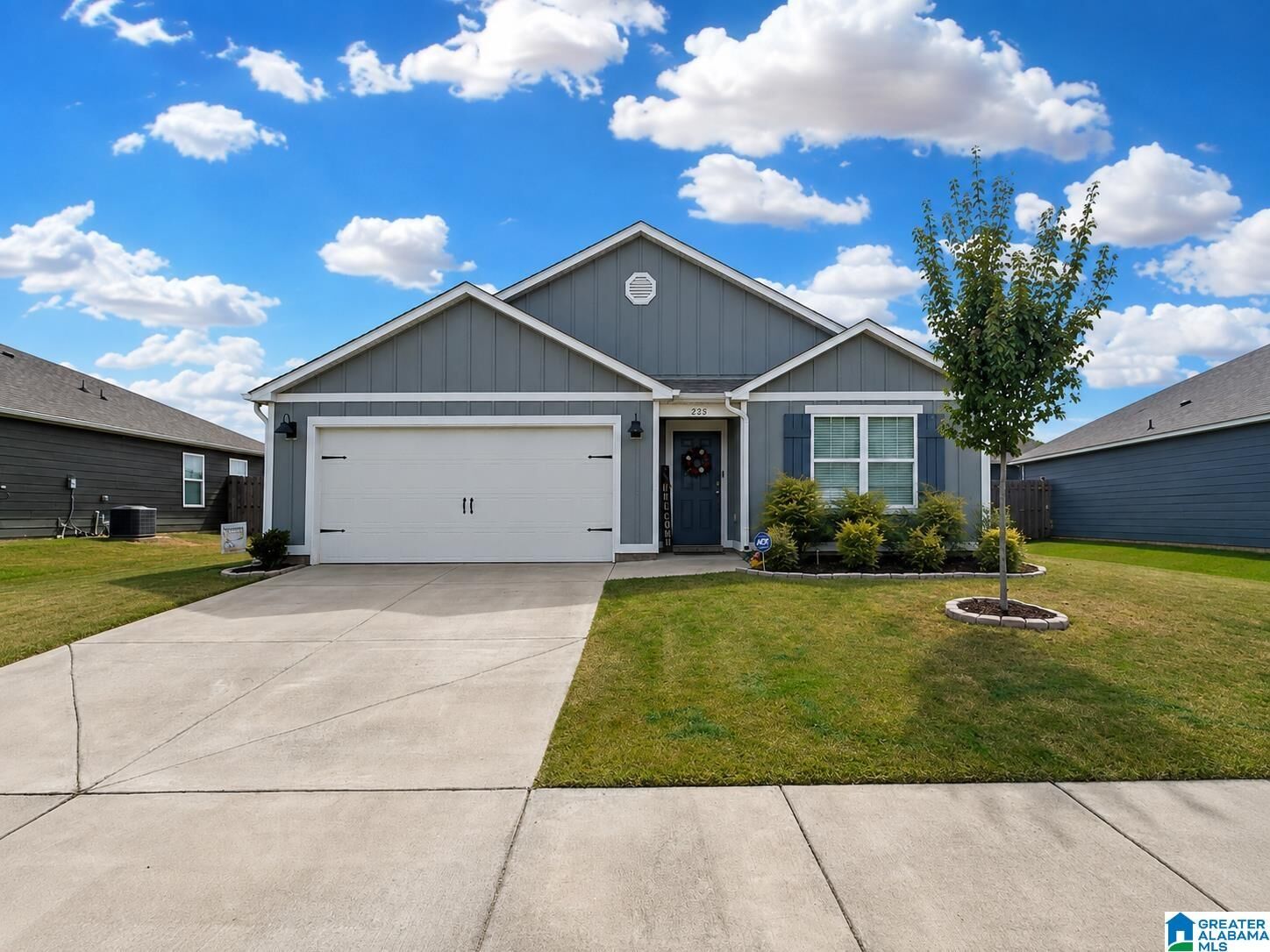 Property Photo: 225 Koslin Loop AL 35040