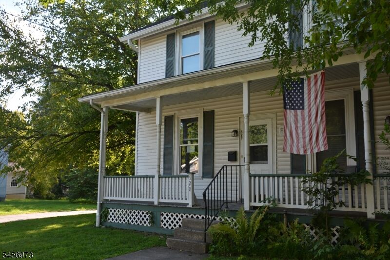 Property Photo:  528 Mansfield St  NJ 07823 