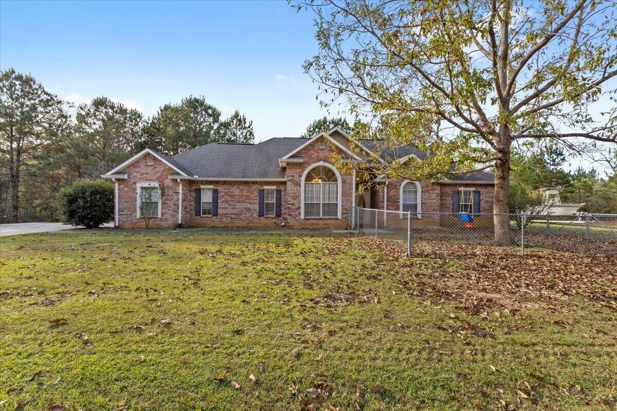 Property Photo:  311 Spring Hill  MS 39470 