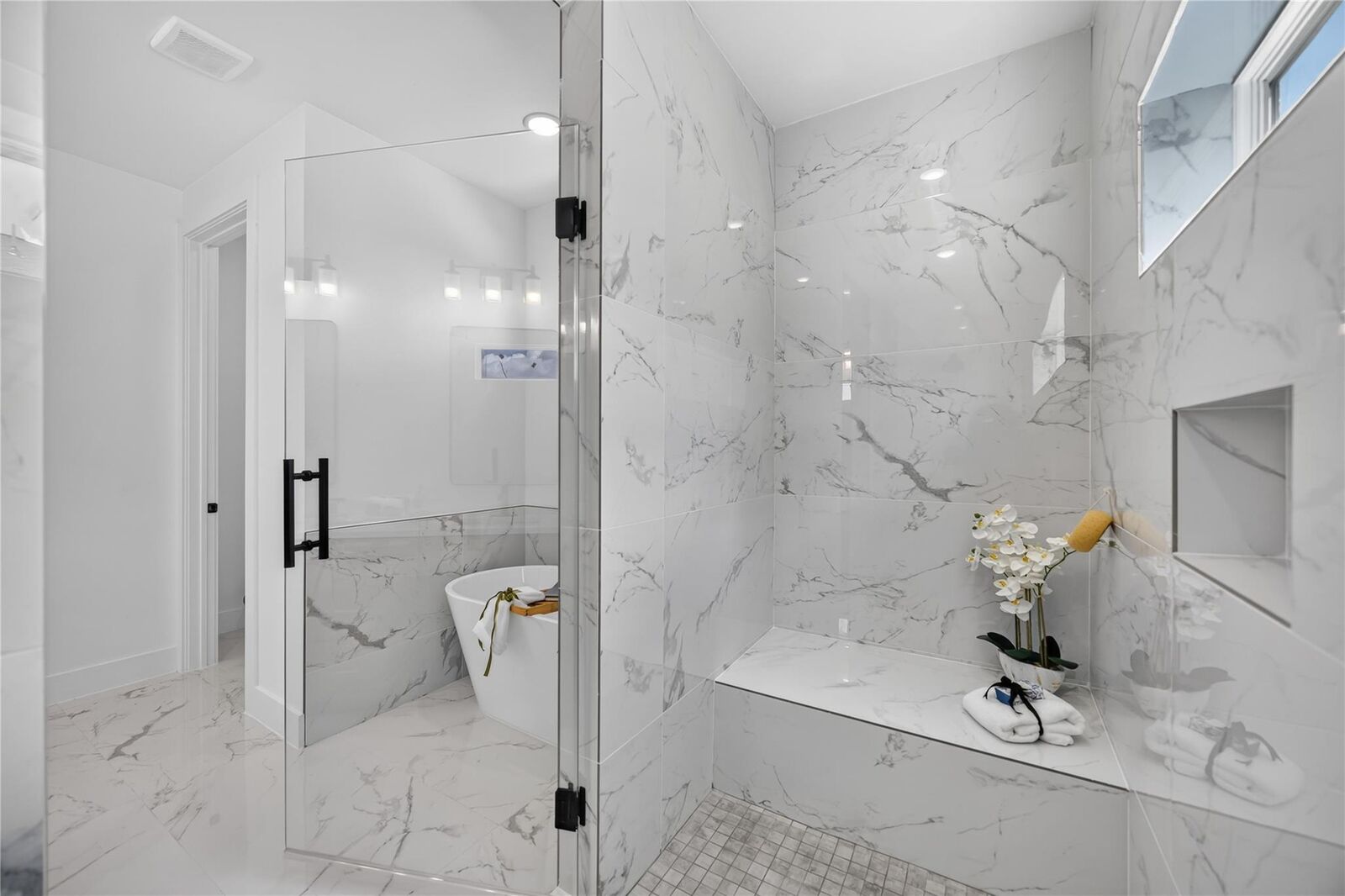 Property Photo:  316 Walthall D  TX 77022 