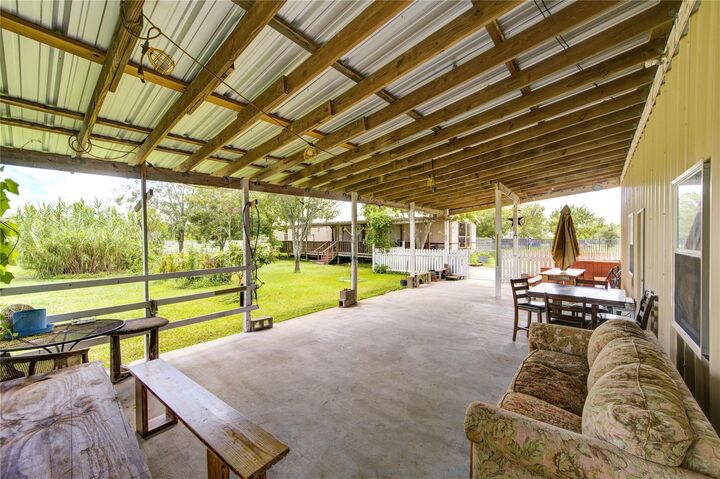Property Photo: 2625 Muegge Road TX 77471