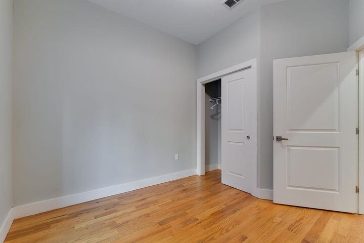 Property Photo:  62 Newkirk St 3C  NJ 07306 