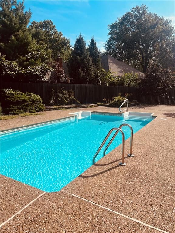 Property Photo: 7500 W 99th Terrace KS 66212