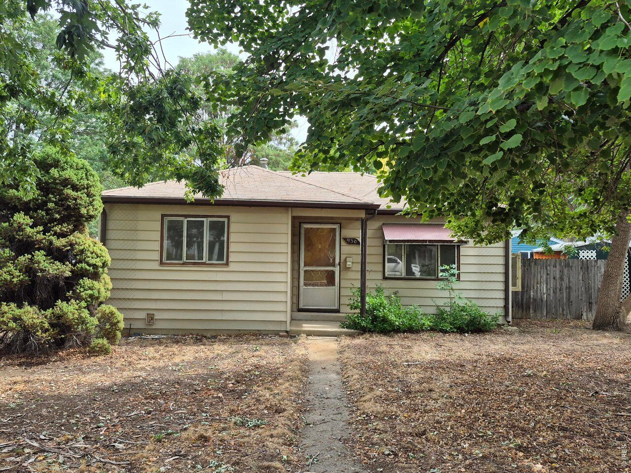 Property Photo: 930 Emery St CO 80501