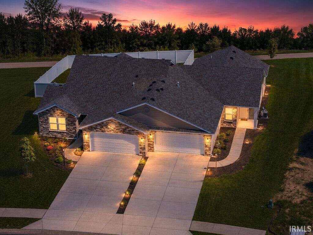 Property Photo:  1105 Marshall Way  IN 46962-1576 
