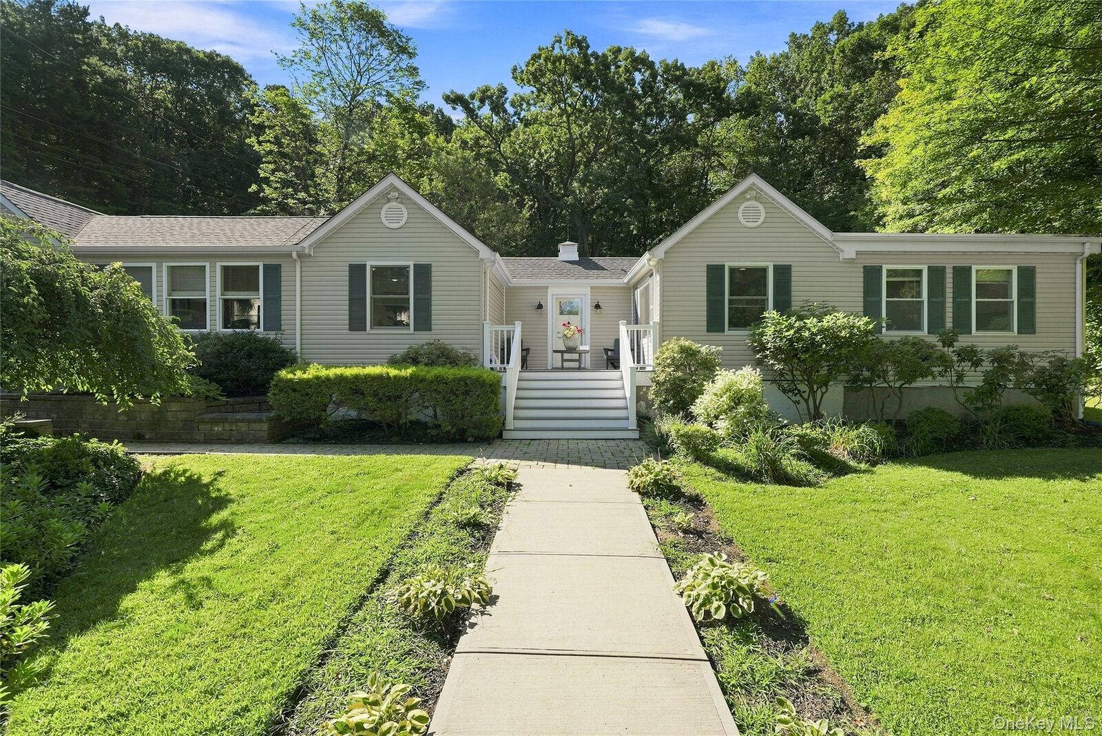 Property Photo: 5 Mountain Drive NY 10541