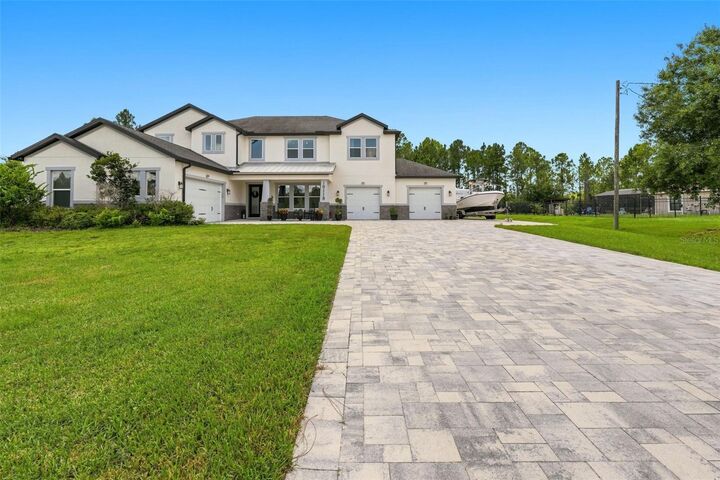 Property Photo: 19118 Palmland Street FL 32833
