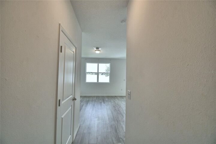 Property Photo:  537 Madison Drive  FL 33837 