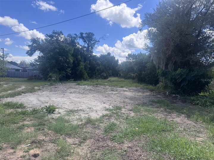 Property Photo:  232 C Street  FL 33853 