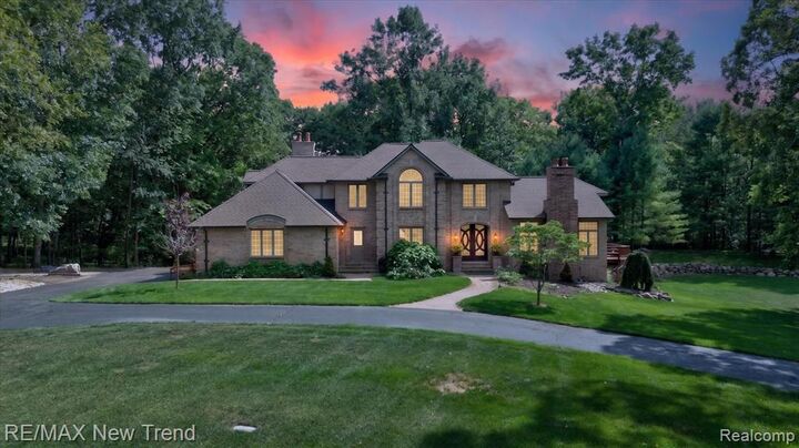 Property Photo: 561 Valley Drive MI 48381 3381