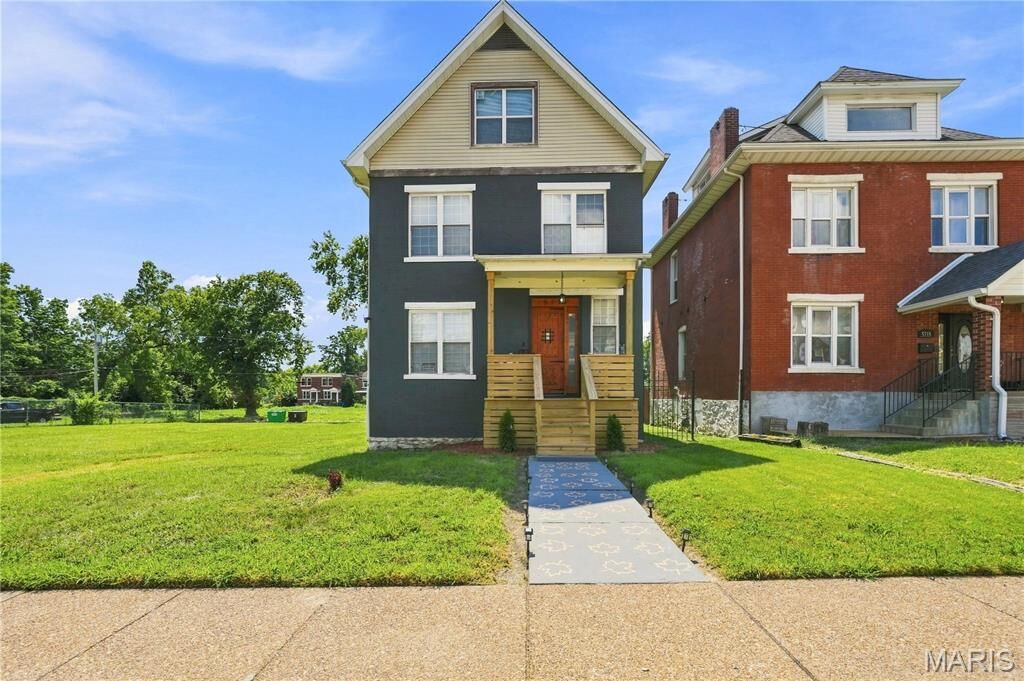 Property Photo: 5714 Maple Avenue MO 63112