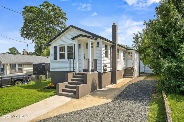 Property Photo:  181 Hilltop Boulevard  NJ 07735 