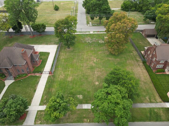 Property Photo:  2969 Seminole Street  MI 48214 