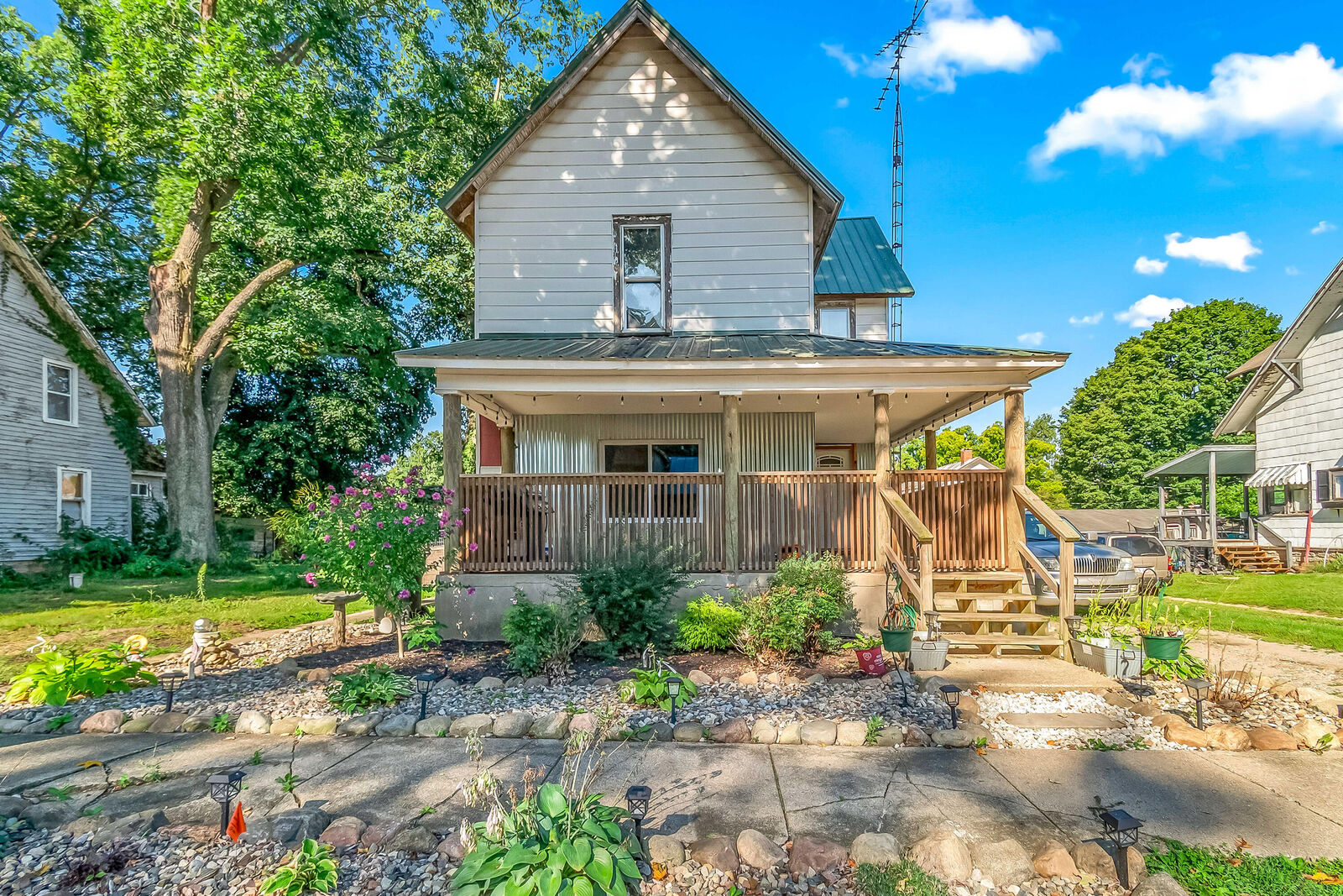 Property Photo: 114 S Hayward Street MI 49255