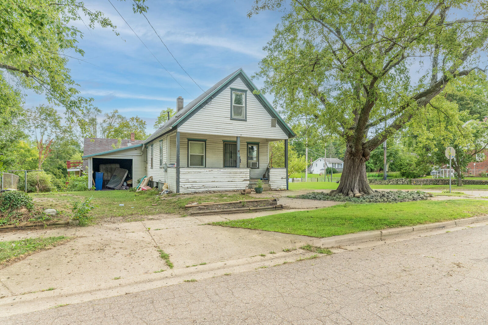 Property Photo: 62 Fairview Avenue MI 49017