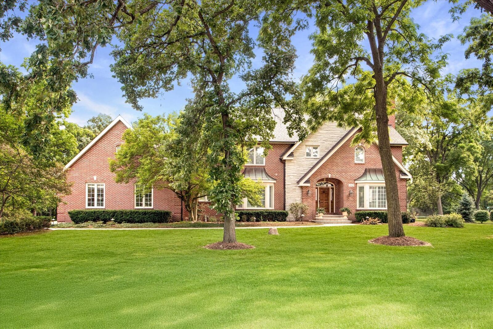 Property Photo:  28415 W Heritage Oaks Road  IL 60010 