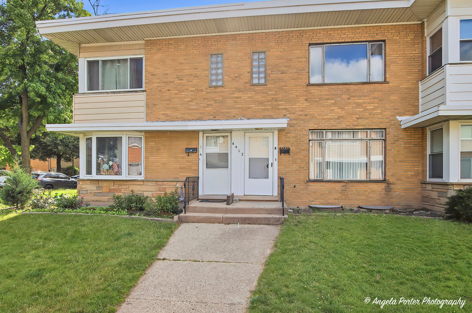 Property Photo:  4912 Crain Street E B  IL 60077 