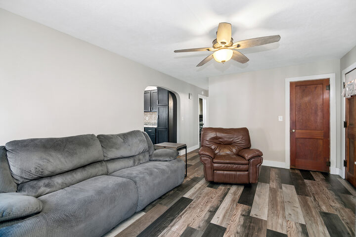 Property Photo: 282 N Oak Street IL 60941