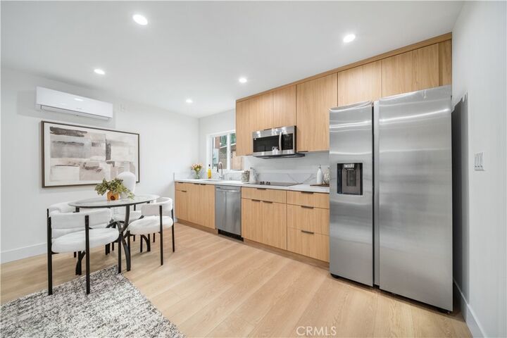 Property Photo:  19920 Kittridge Street  CA 91306 