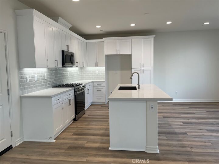 Property Photo: 5760 Westmont Lane CA 90601