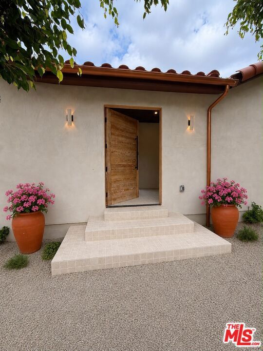 Property Photo: 14655 Morrison Street CA 91403