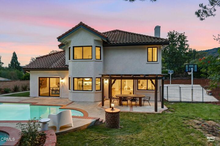 Property Photo:  947 Golden Crest Avenue  CA 91320 