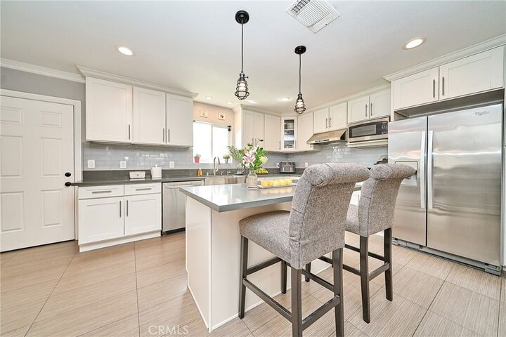 Property Photo: 122 E El Norte CA 91016