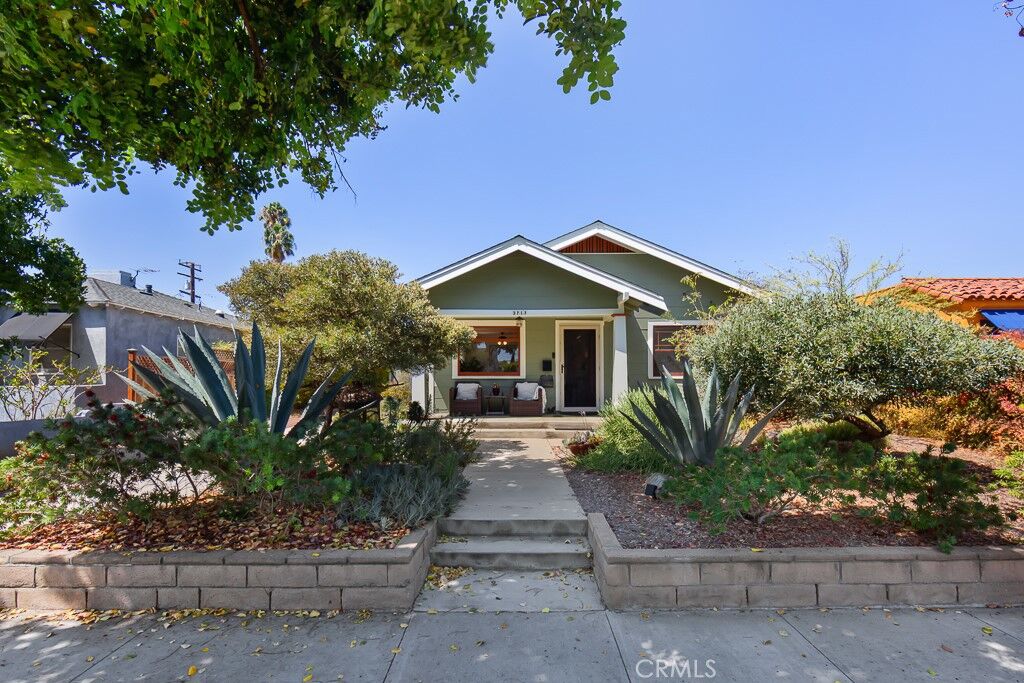 Property Photo: 3717 Falcon Avenue CA 90807