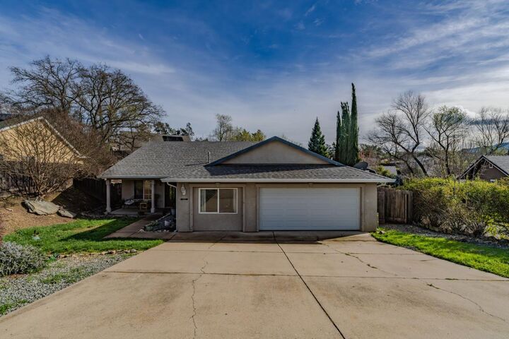 Property Photo: 1294 Forest Hill Drive CA 95249