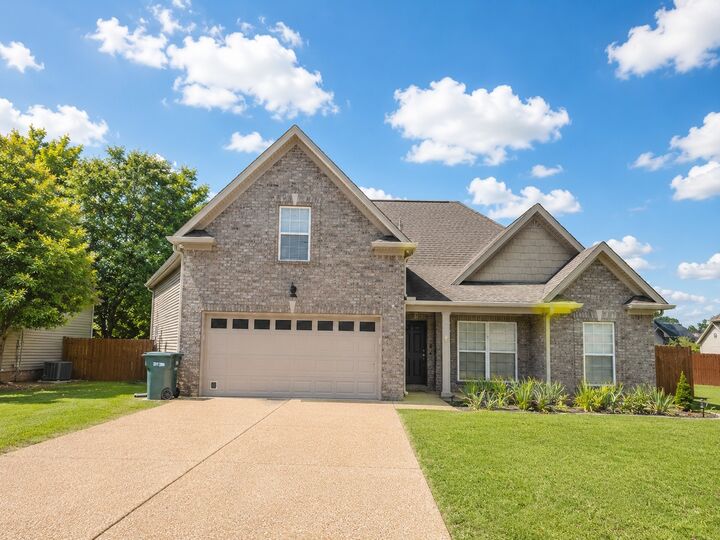 Property Photo:  1322 Knoll Ln  TN 37087 