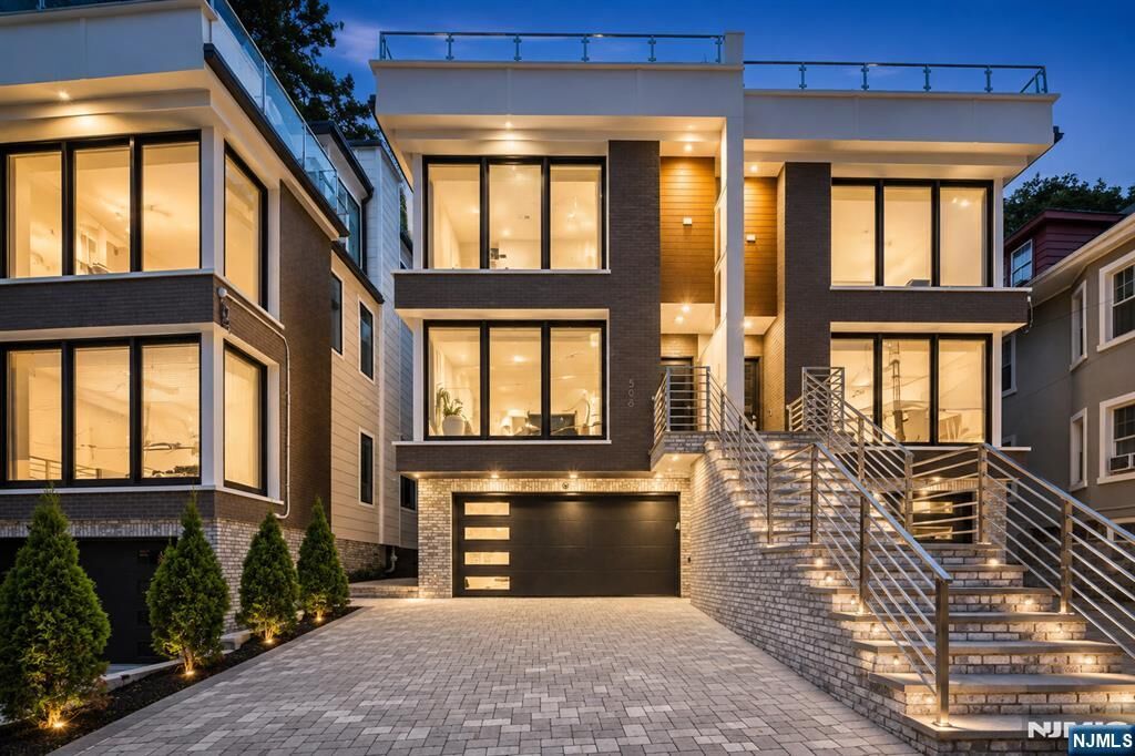 Property Photo:  506 Undercliff Avenue  NJ 07020 