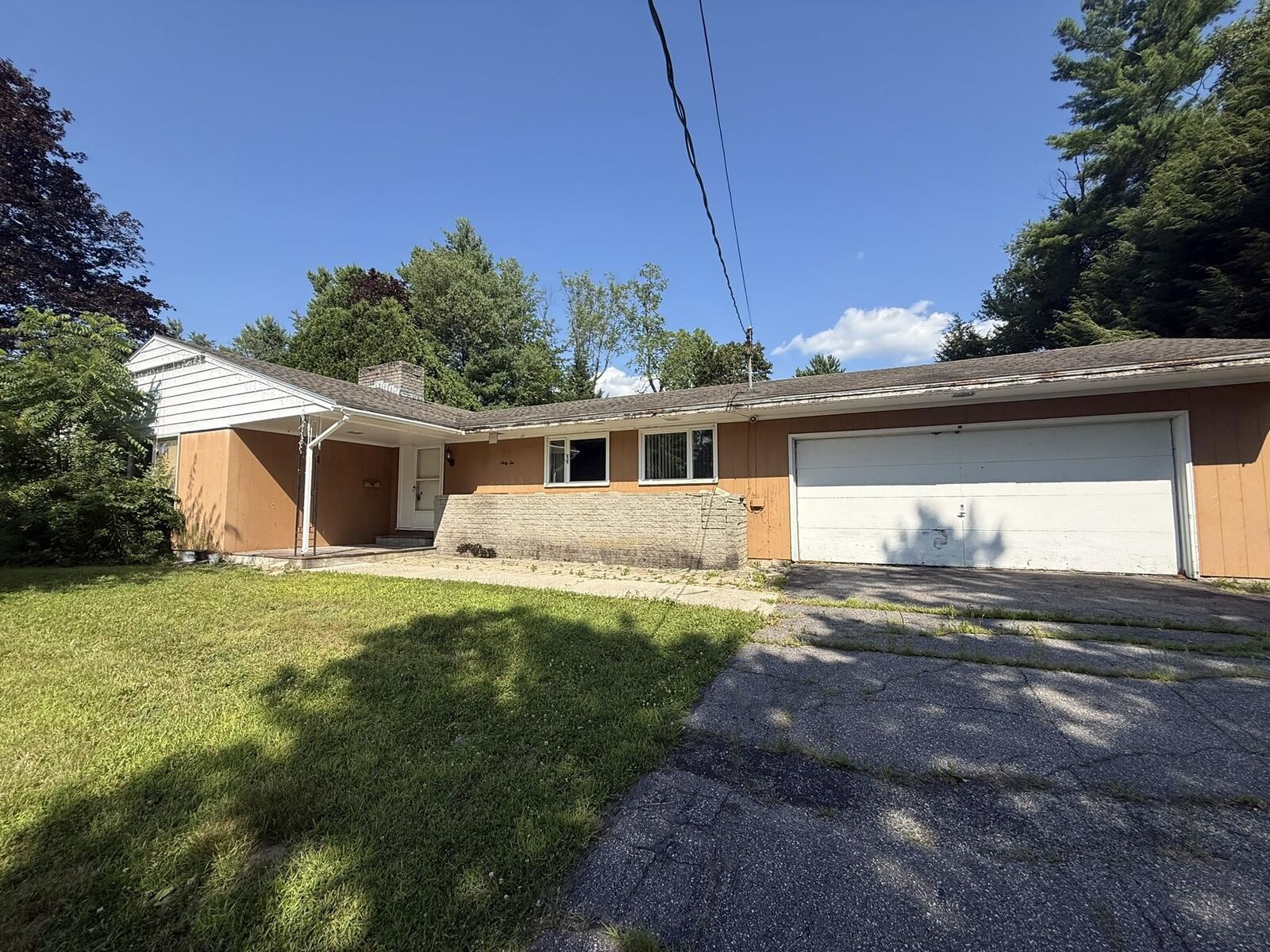 Property Photo:  62 Ridge Avenue  NH 03743 